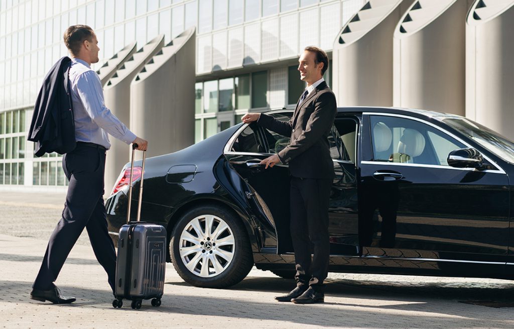 Avail Our Topclass Chauffeur Services in Dubai